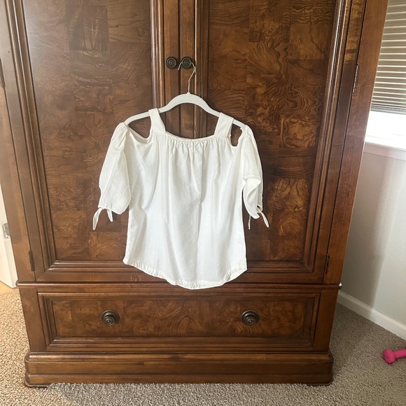 Madewell cold shoulder top. - Picture 1 of 3